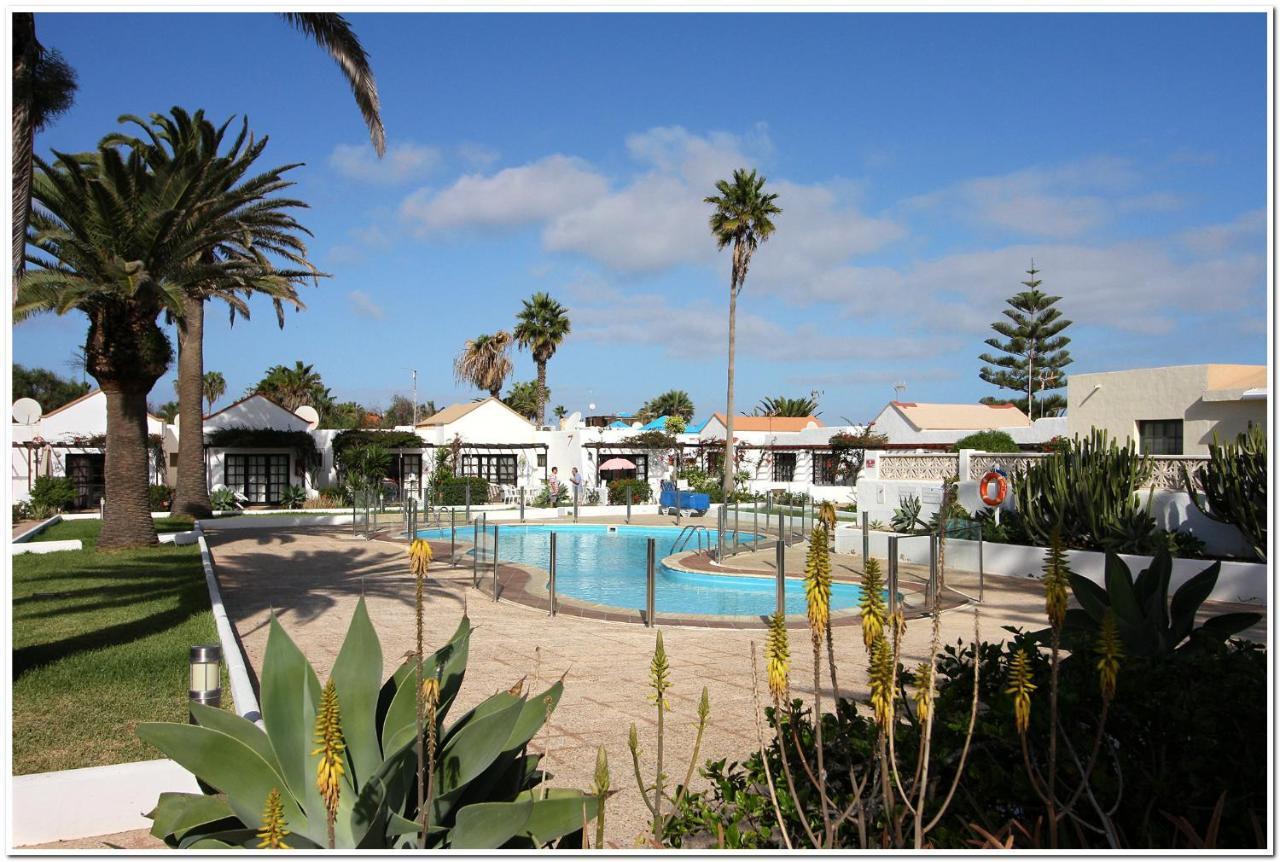 Estrella Del Mar 8. 1 Bedroom Villa With Pool And Gardens 300 Metres From The Beach Corralejo Buitenkant foto