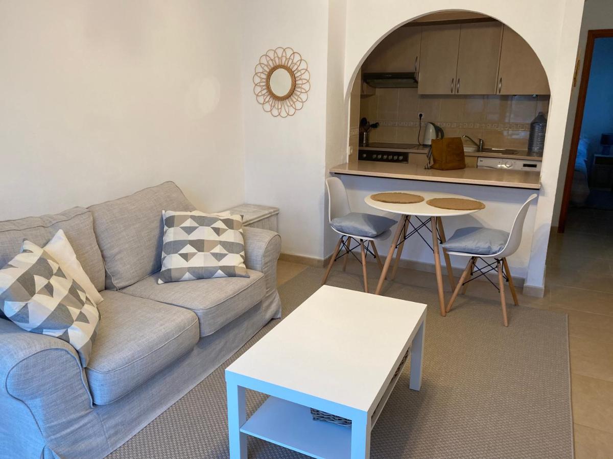 Estrella Del Mar 8. 1 Bedroom Villa With Pool And Gardens 300 Metres From The Beach Corralejo Buitenkant foto