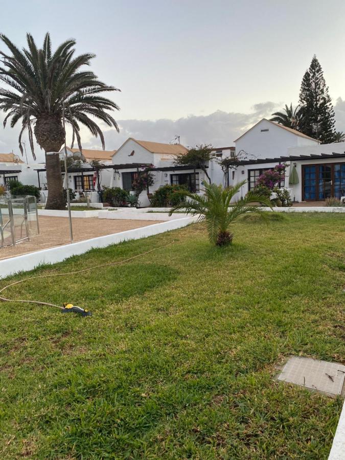 Estrella Del Mar 8. 1 Bedroom Villa With Pool And Gardens 300 Metres From The Beach Corralejo Buitenkant foto