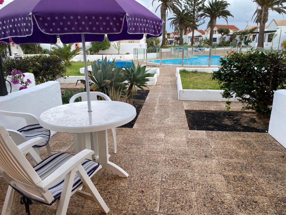 Estrella Del Mar 8. 1 Bedroom Villa With Pool And Gardens 300 Metres From The Beach Corralejo Buitenkant foto